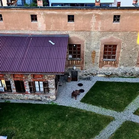 Готель Pestalozzi 2*