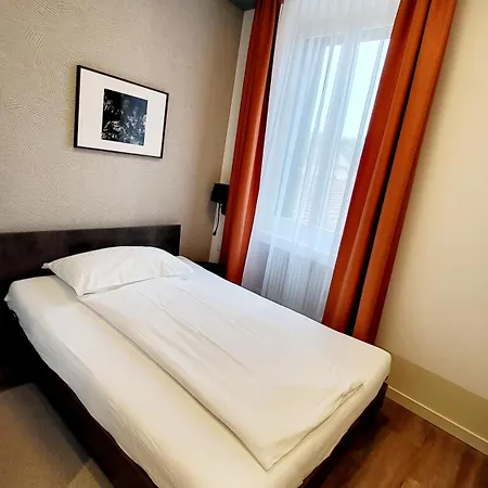 Отель Pestalozzi 2*